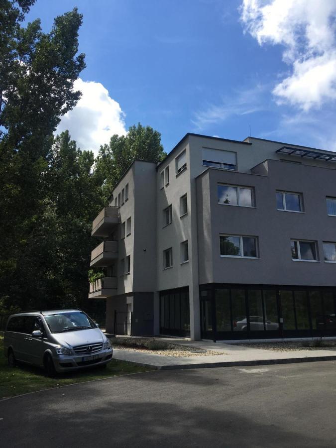 Thermal Forest Apartment Kiskunhalas Exterior photo